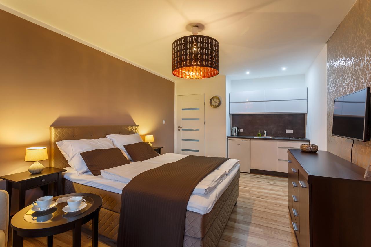 Golden Apartments Ostrava Exterior photo